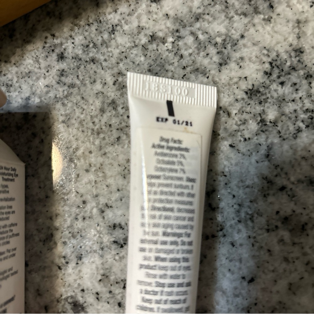 Lancome Bienfait Multi-Vital Eye Sunscreen SPF 30 -0.5oz NEW IN BOX - Picture 3 of 5